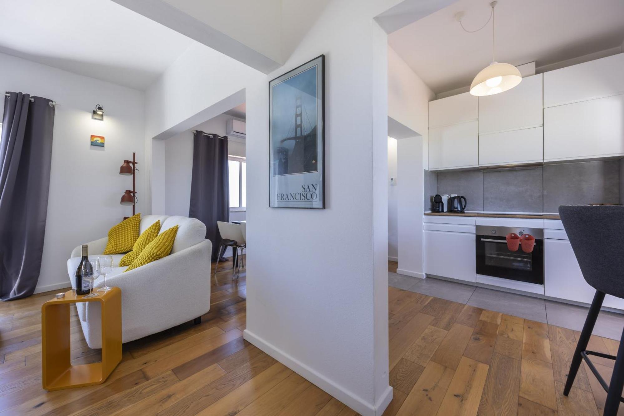 Lovers Duplex & By Seewest *